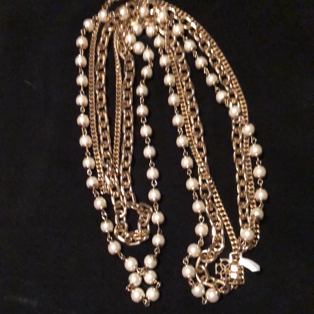 ANN TAYLOR 3-Layer Pearls & Gold Necklace Substantial & Classic Design NEW - Picture 4 of 13